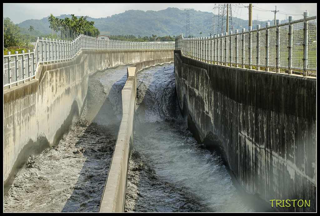 00048.jpg - 20171018A 集集線源泉站東拍小黃山